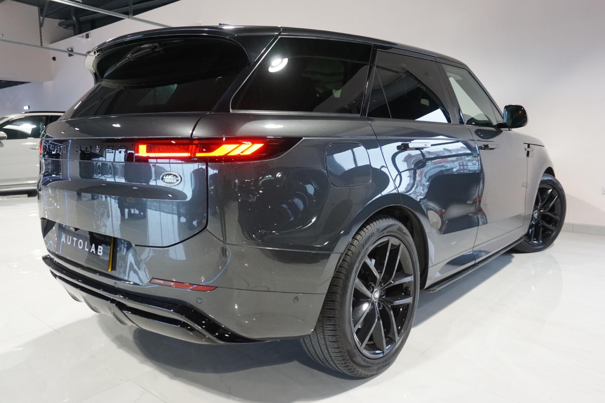 Land Rover Range Rover Sport 3.0 D300 MHEV Dynamic SE SUV 5dr Diesel Auto 4WD Euro 6 (s/s) (300 ps)